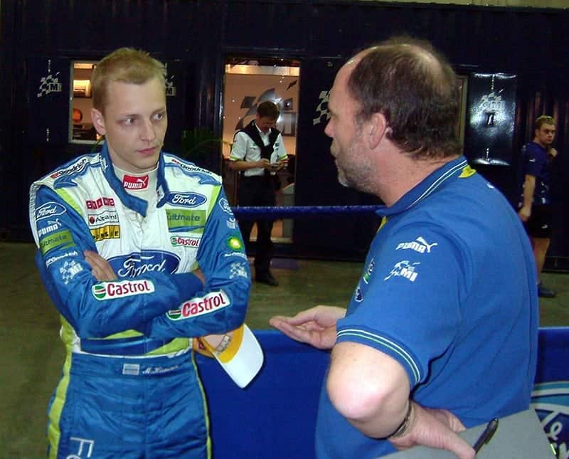 George Black discussing tyre tactics with Ford driver, Mikko Hirvonen, at Rally Mexico in 2007.